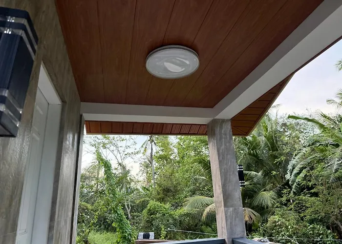 Small Peaceful House Daanbantayan